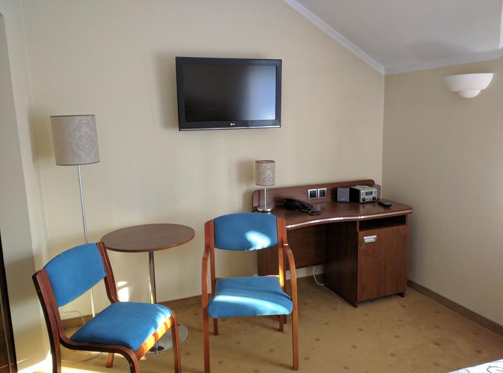 Hotel Willa Pod Skrzydlami Międzybrodzie Bialskie Exterior foto