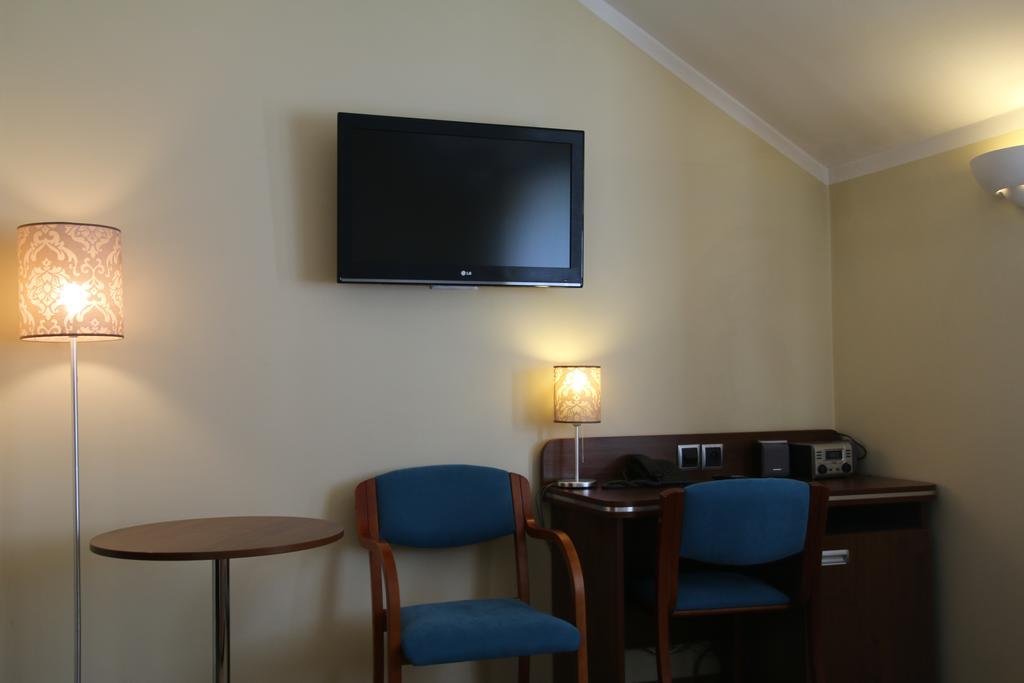 Hotel Willa Pod Skrzydlami Międzybrodzie Bialskie Exterior foto