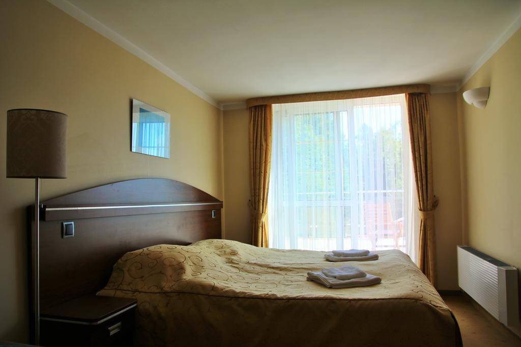 Hotel Willa Pod Skrzydlami Międzybrodzie Bialskie Exterior foto