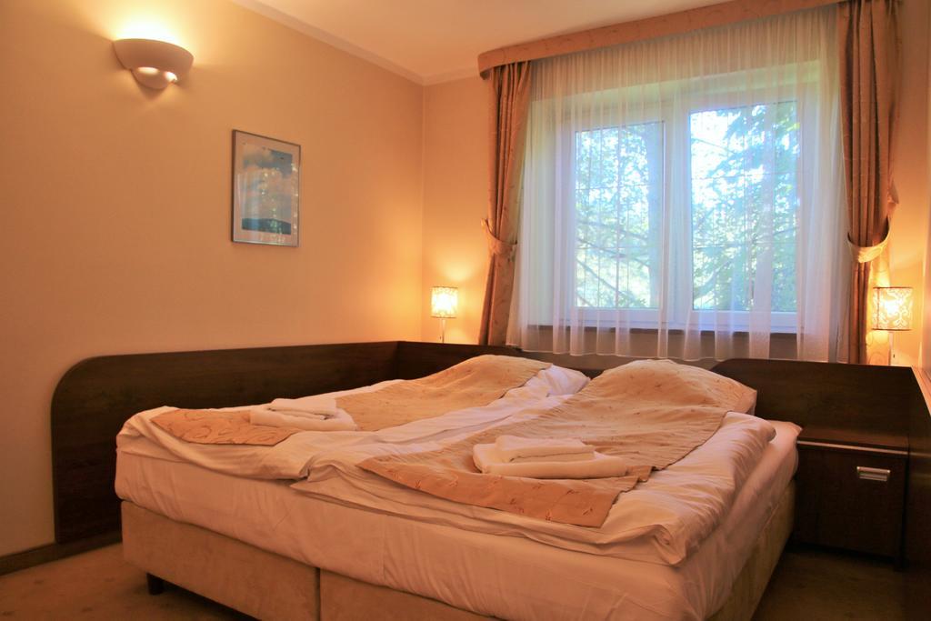 Hotel Willa Pod Skrzydlami Międzybrodzie Bialskie Exterior foto