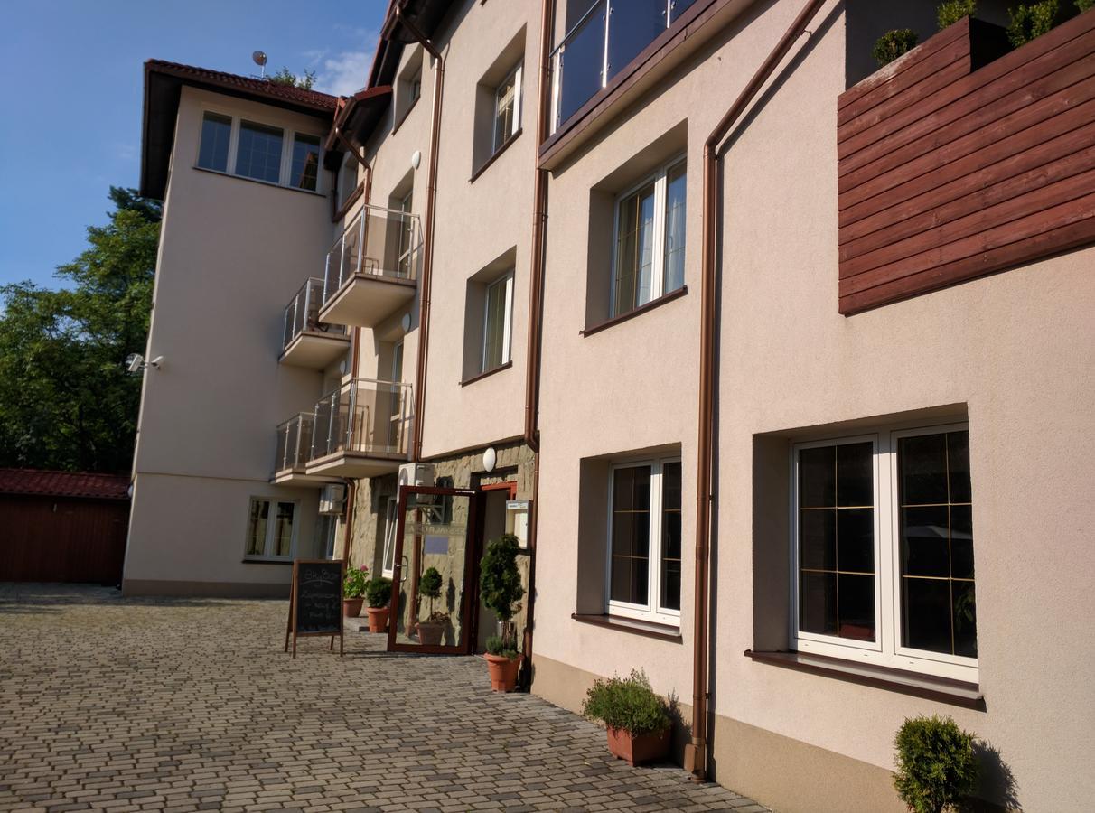 Hotel Willa Pod Skrzydlami Międzybrodzie Bialskie Exterior foto